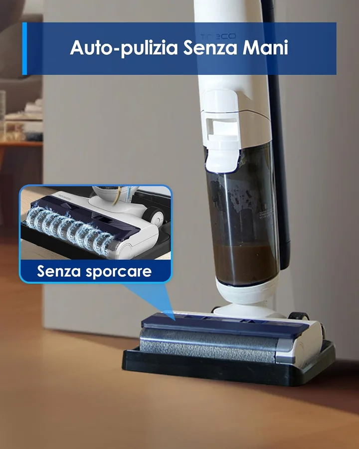 Tineco iFLOOR 5 Breeze Complete sul vassoio durante l'autopulizia del rullo