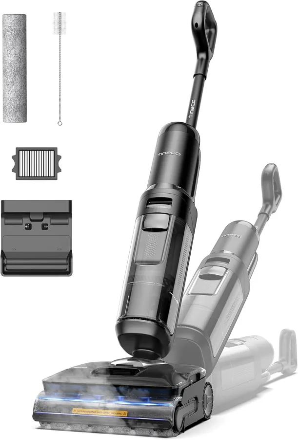Tineco Floor ONE S7 Stretch Steam con il vapore che esce dalla testina e gli accessori